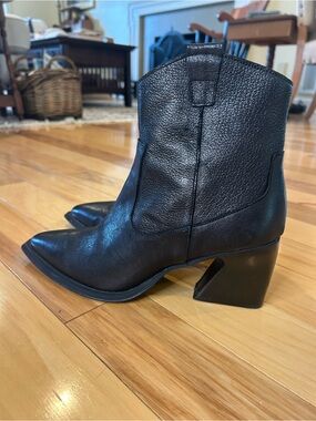 Emanuele Crasto Women’s Black Leather Western Stacked Heel Boots Made in Italy